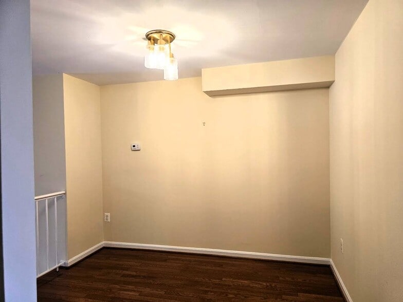 Building Photo - 2033 N Cameron St