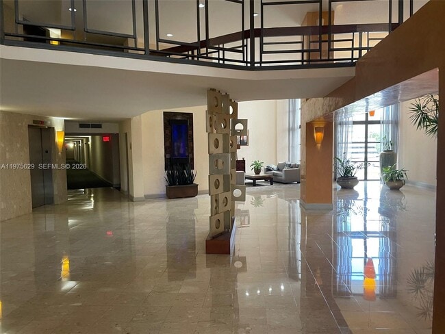 Building Photo - 400 Leslie Dr