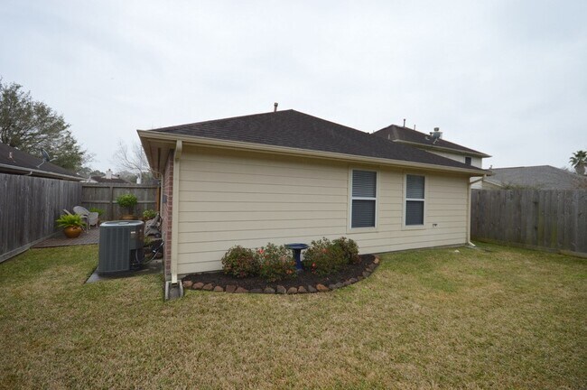 Building Photo - 2627 Spring Dusk Ln