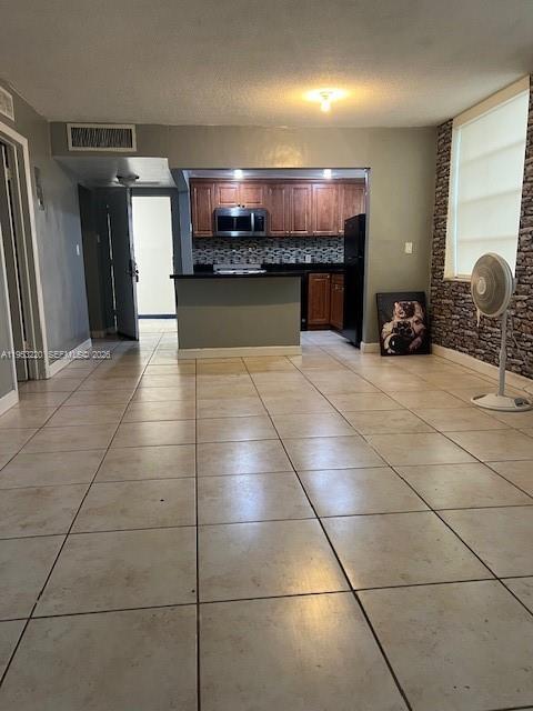 Building Photo - 2175 NE 170th St