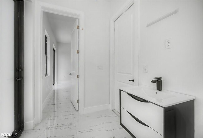 Building Photo - 3123 69th St W