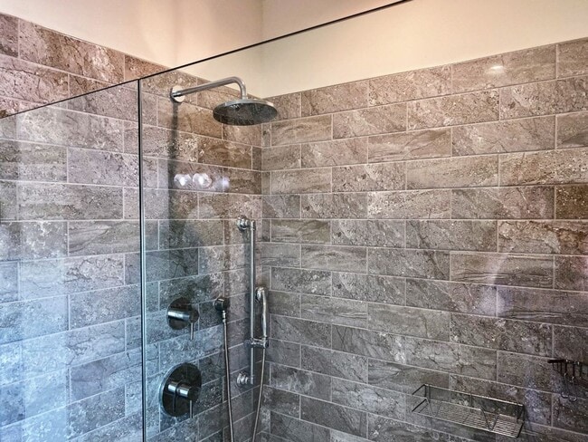 Building Photo - 152 Allison Way