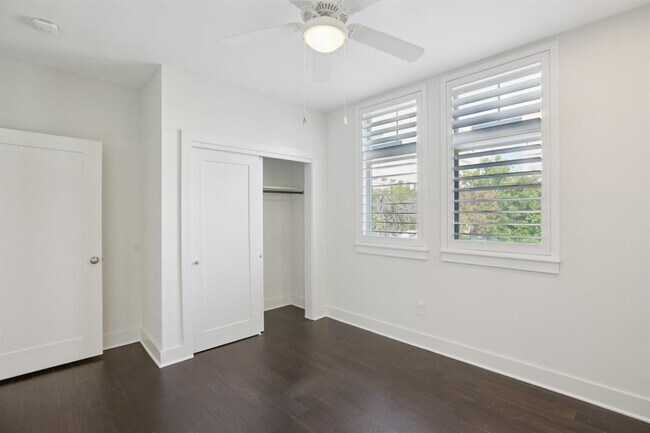 Building Photo - 908 Nueces St