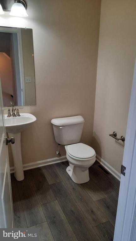 Building Photo - 841 Schooner Ln