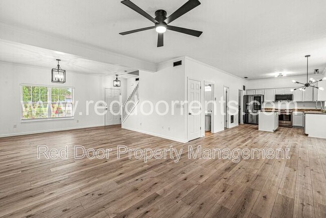 Building Photo - 11852 Geyser Ct