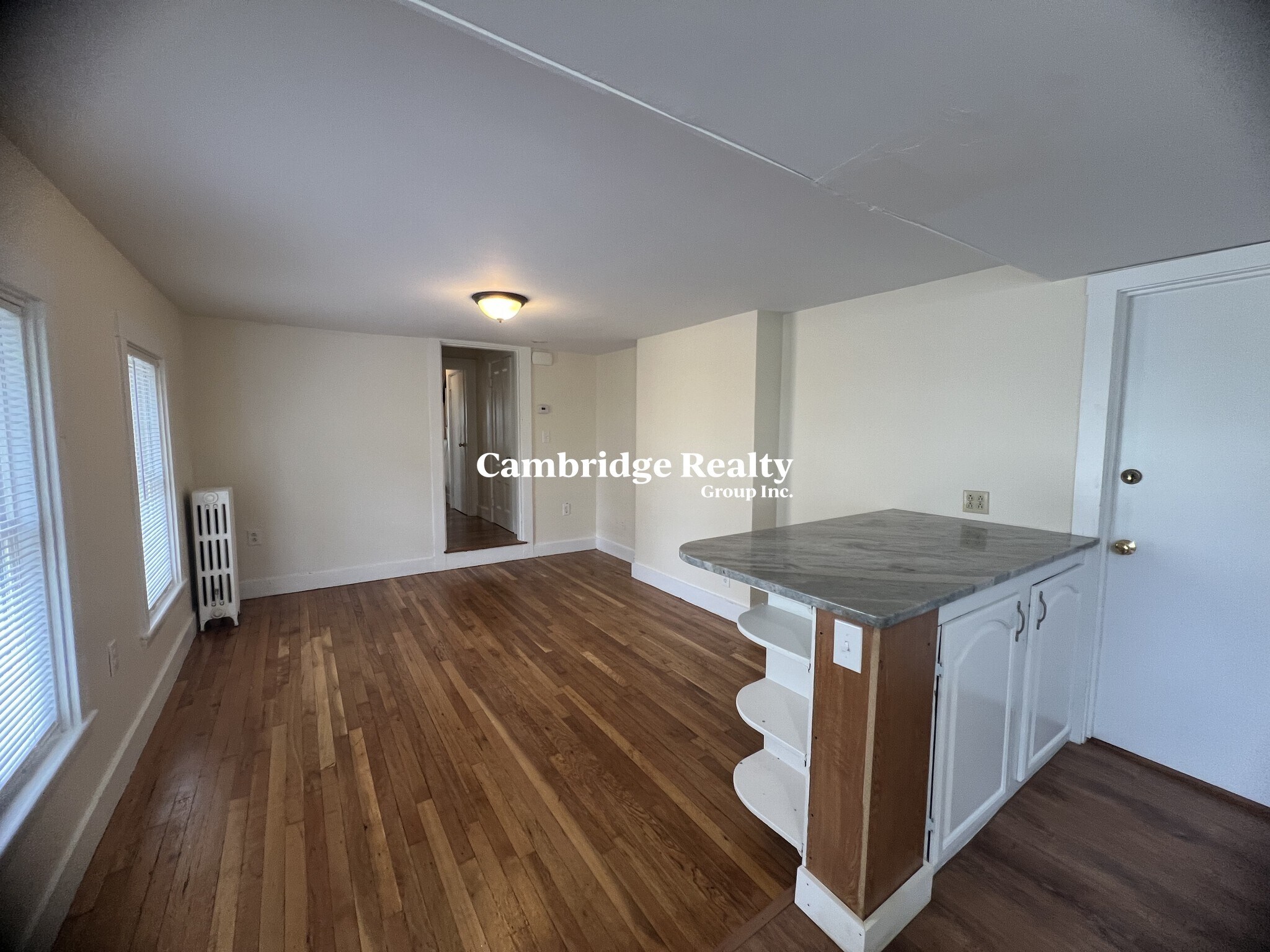 Building Photo - 28 Cherry St