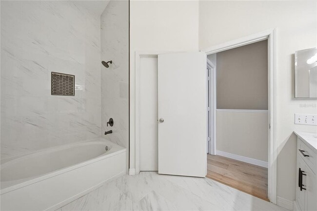 Building Photo - 8530 Hunters Key Cir