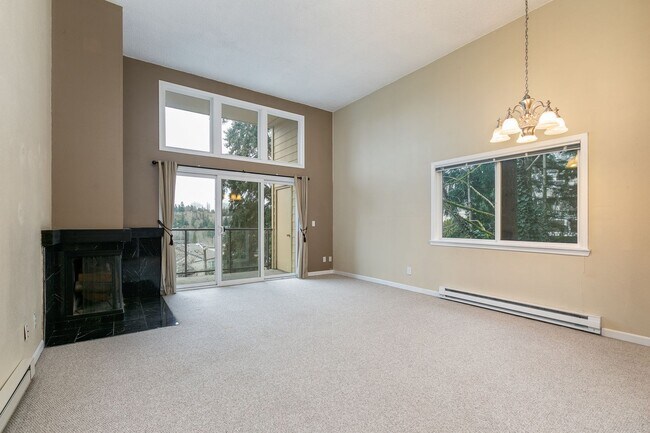 Building Photo - Charming 1 Bed 1 Bath Condo in Mercer Island
