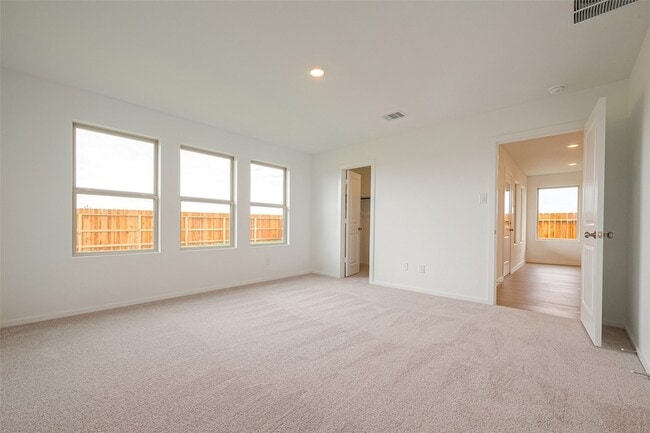 Building Photo - 3106 Elm Br Dr