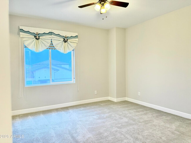 Building Photo - 1732 W Myrna Ln