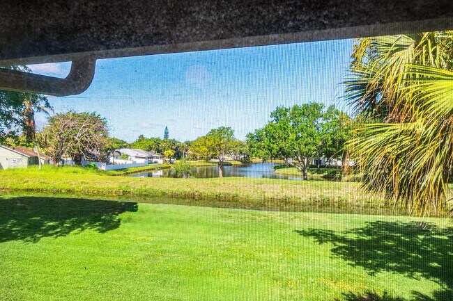 Building Photo - 10137 Mangrove Dr