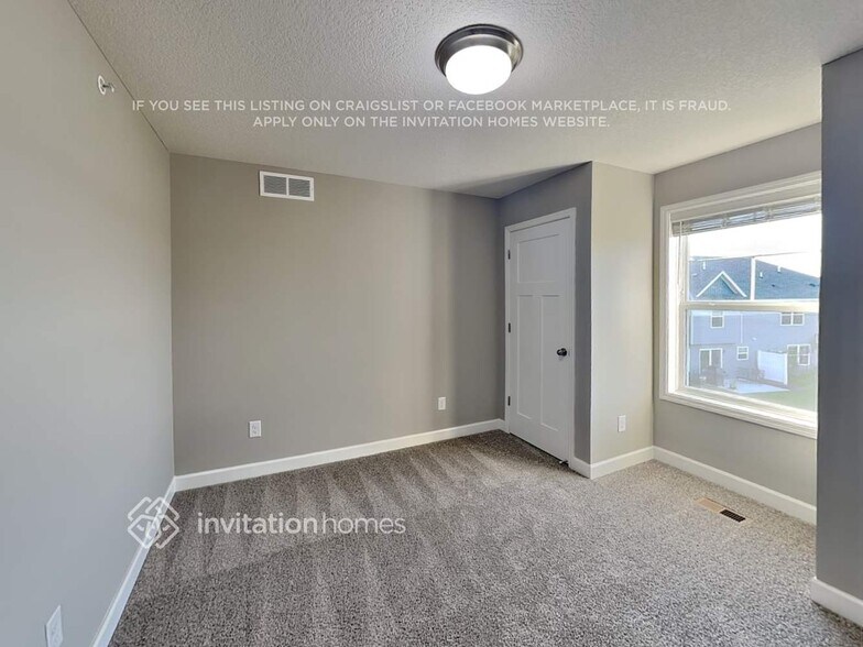 Building Photo - 9652 Canter court
