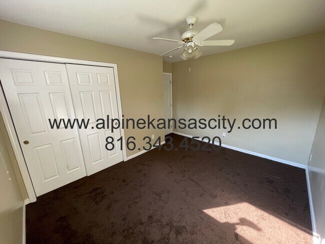 Building Photo - Ruskin Ranch, Section 8 Ready!