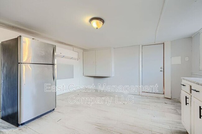 Building Photo - 2878 Harford Rd