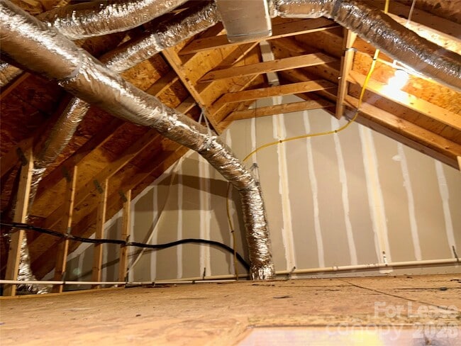Building Photo - 2529 Madeline Meadow Dr