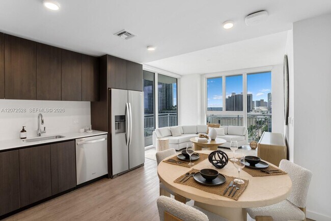 Building Photo - 2000 Biscayne Blvd