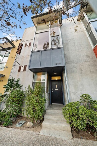 Building Photo - 1048 F St