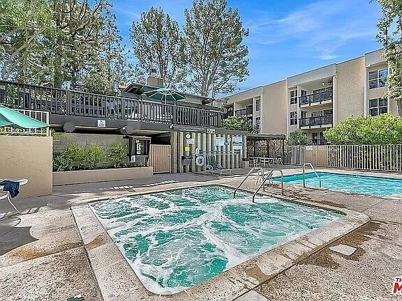 Jacuzzi - 3113 Raintree Cir