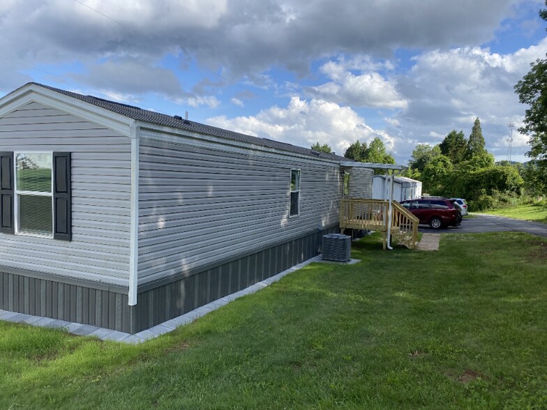 Building Photo - 27 Jordans Star Way