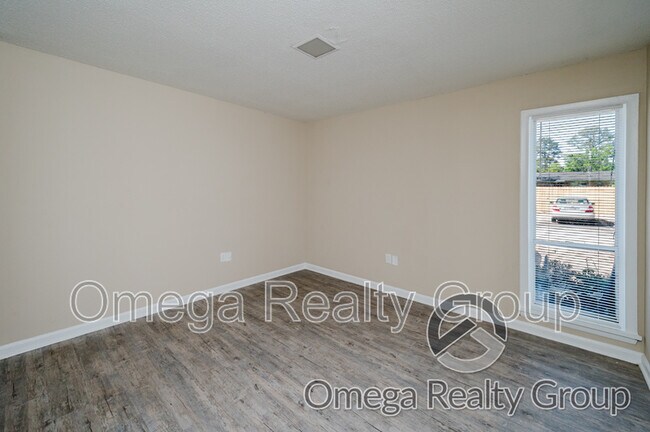 Building Photo - 4724 S Court St