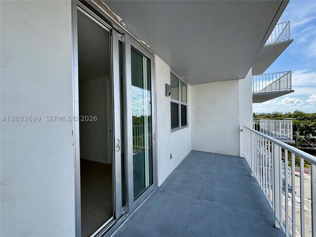 Building Photo - 2829 Indian Creek Dr