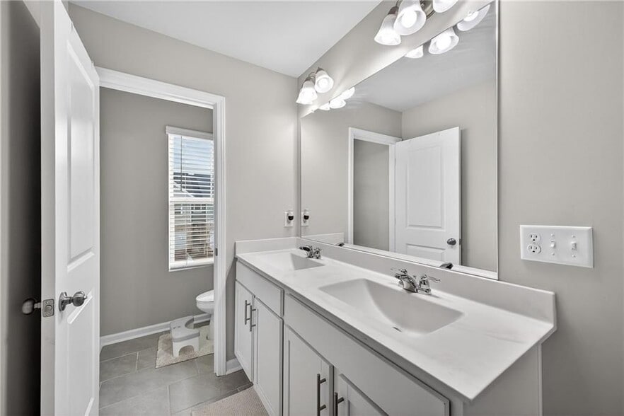 Building Photo - 1104 Elyse Ln