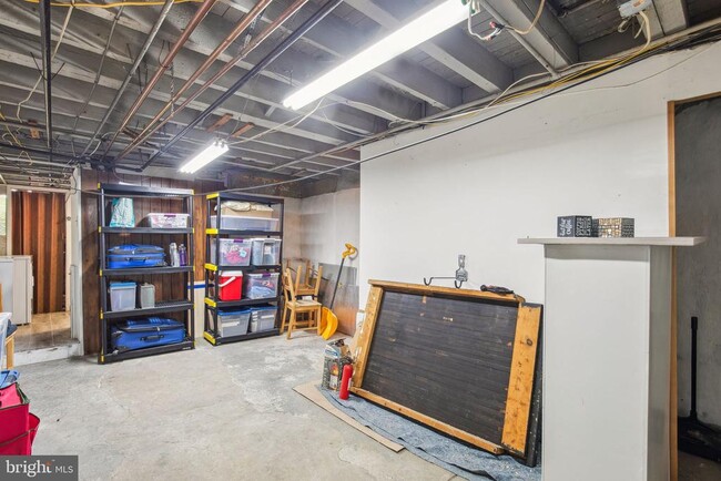 Building Photo - 2122 N Wanamaker St