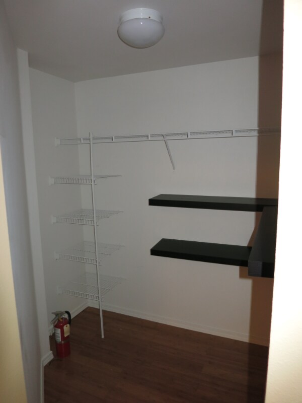 Building Photo - 440 S 51st Ct