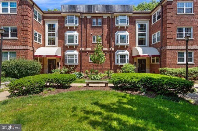 Building Photo - 2107 N Scott St