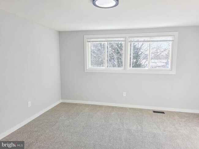 Building Photo - 18736 Pintail Ln