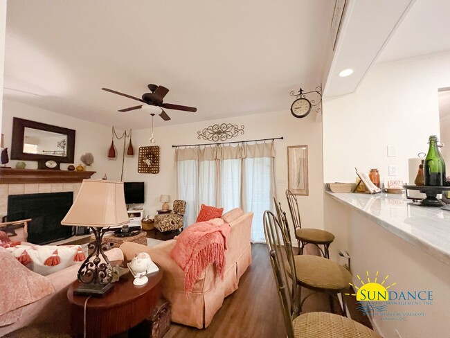 Building Photo - Fully Furnished Beautiful Ground floor Con...