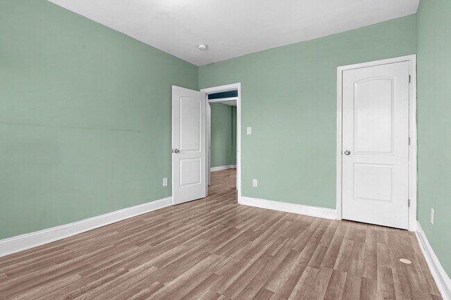 Building Photo - 3003 W Garrison Ave