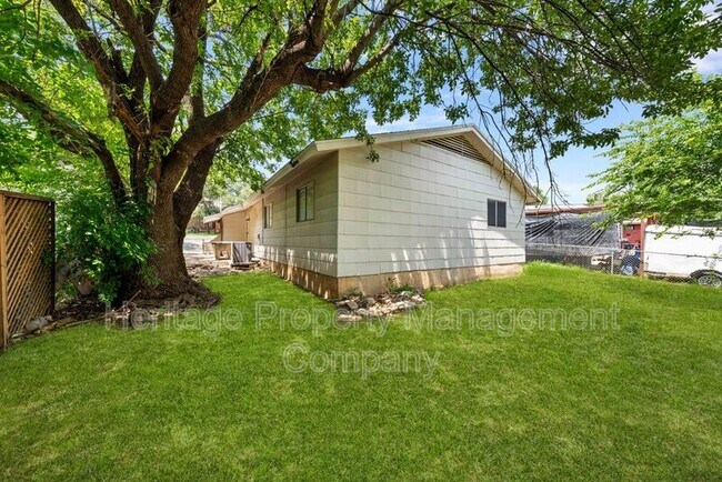 Building Photo - 4942 Driskill St