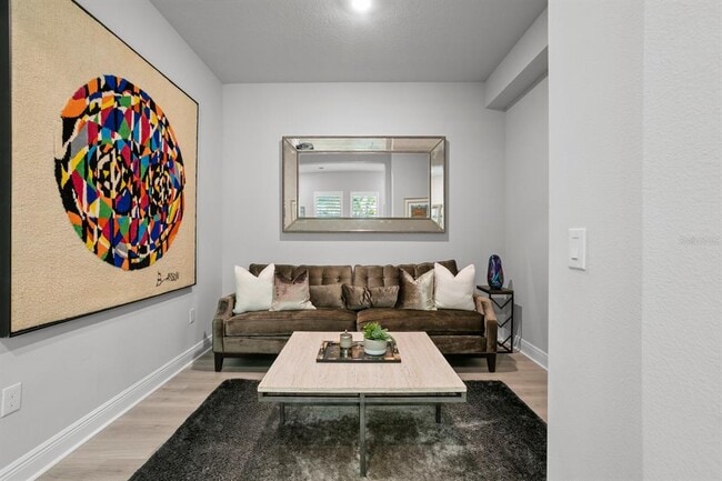 Building Photo - 408 S Matanzas Ave