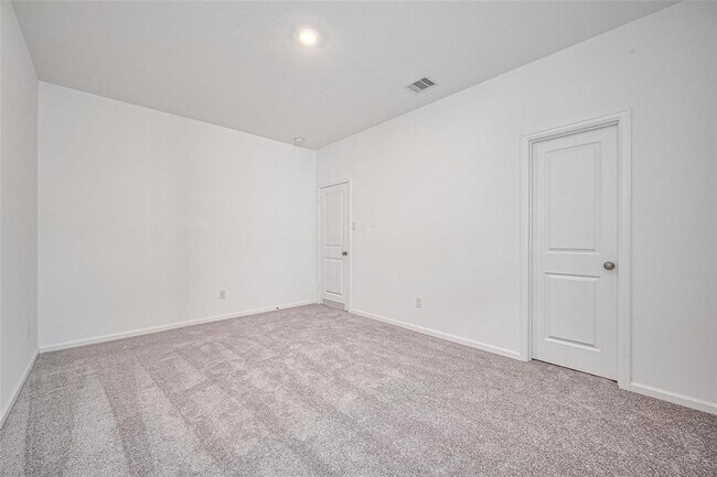 Building Photo - 2430 Dewford Fls Dr