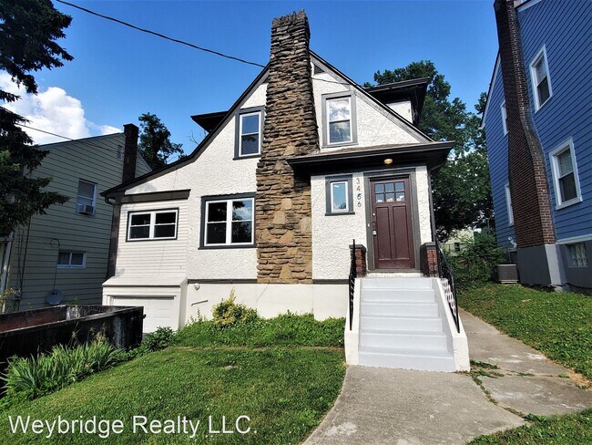 Primary Photo - 3 br, 1 bath House - 3466 Wabash Ave