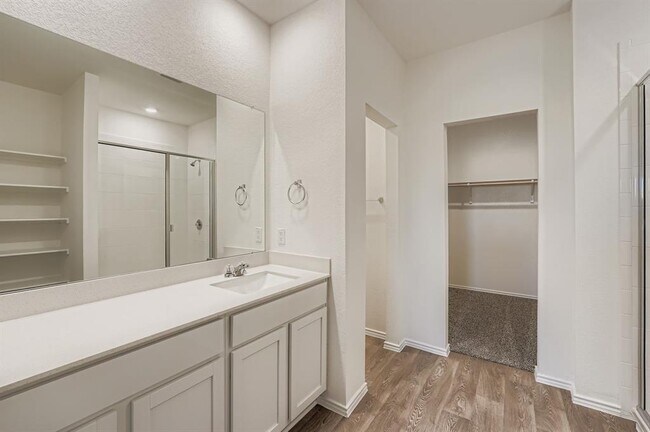 Building Photo - 12112 Douglas Fir Cir
