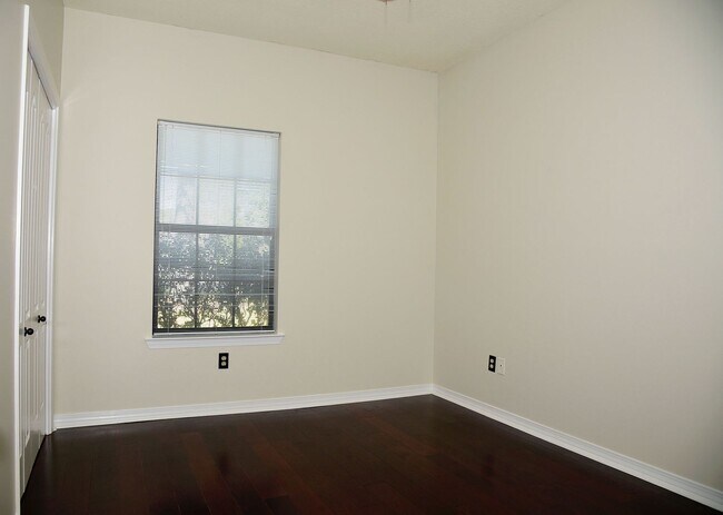 Building Photo - Spacious 4 Bedroom in Southwind at Bluewater Bay!
