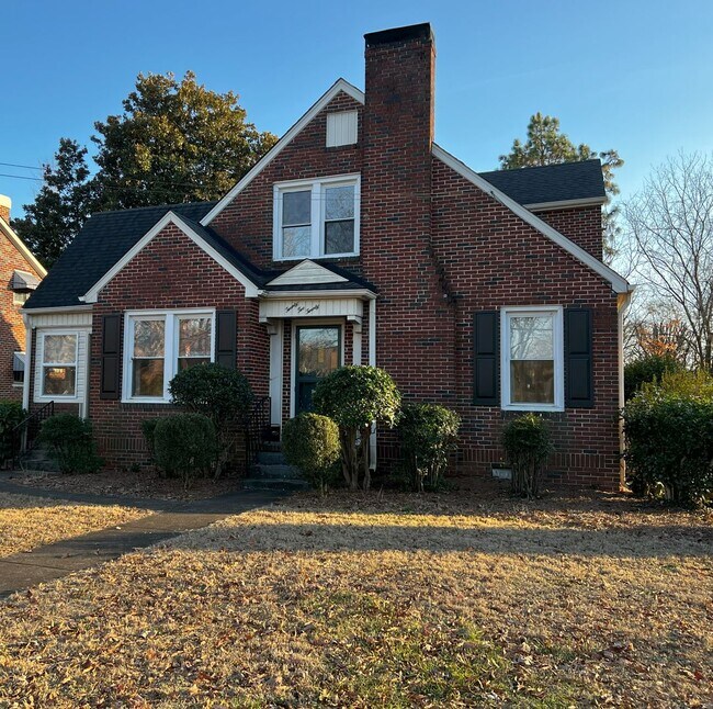 Primary Photo - FOR RENT IN ARDMORE!!