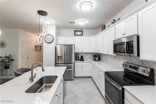 Building Photo - 9128 Leatherwood Loop