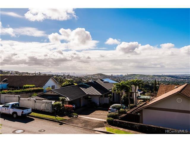 Building Photo - Breath-taking Coastal View, 4 Bdrm/2.5 Bath Home