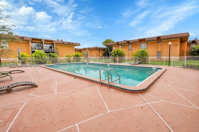 Building Photo - 9487 SW 76th St