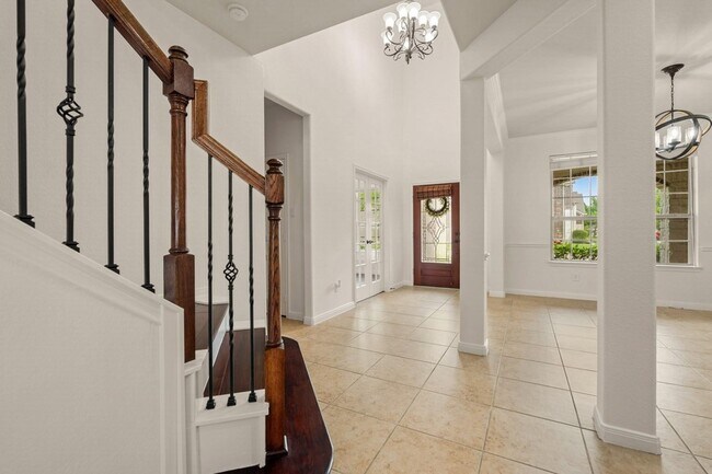 Building Photo - 25935 Foxrun Vista Dr