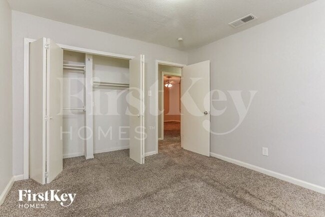 Building Photo - 1506 Winderemere Dr
