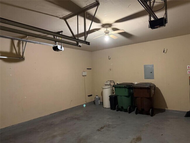Building Photo - 1105 Augusta Bend Dr