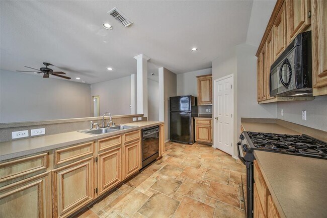 Building Photo - 1810 Carly Cove Ct
