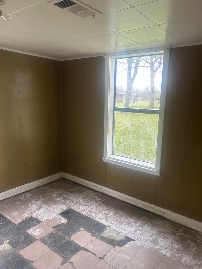 Building Photo - Contact Peggy Goodman 501 676 1758