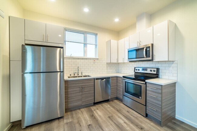 Interior Photo - Ship Street