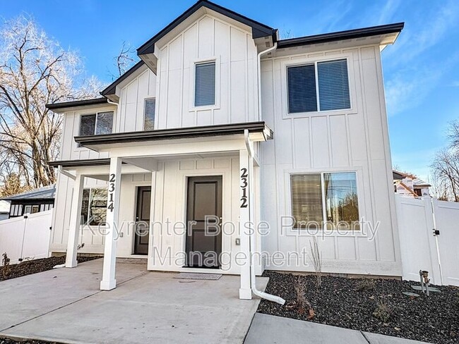 Building Photo - 2312 N 35th St