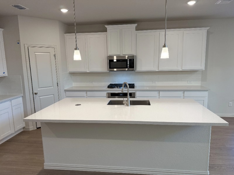 Building Photo - 1312 Staffords Pt